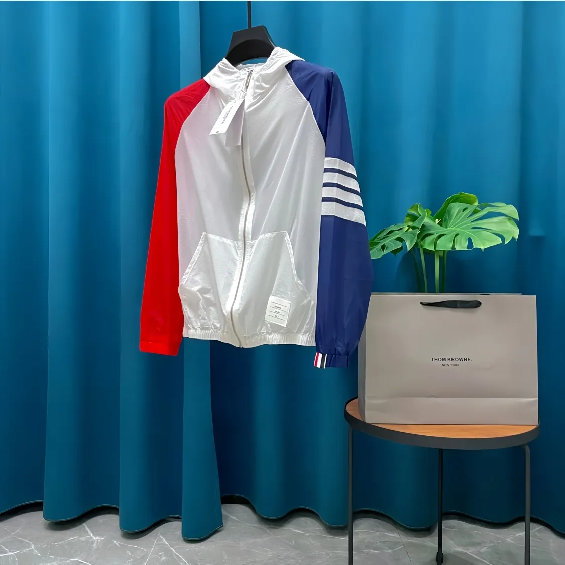 THOMBROWNE➡️ Classic Breathable ， ， ， ， ， 。 Premium uv 100， ， ， 。。 Classic ， 。 ！ ：White Gray Navy Blue Size：1/5
